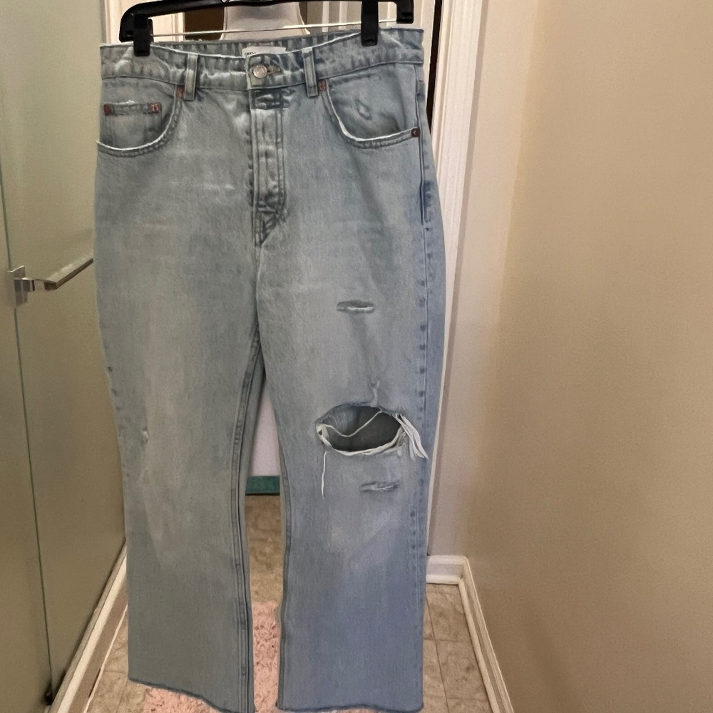 Zara High Waisted Distressed Slouchy Jeans With Raw Hems Sise 8